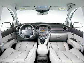 kia-carens-interior.jpg