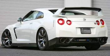 nissan_gtr_amuse.jpg