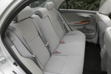 09_corolla_xle_09.jpg