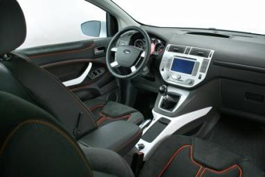 ford_kuga_11.jpg